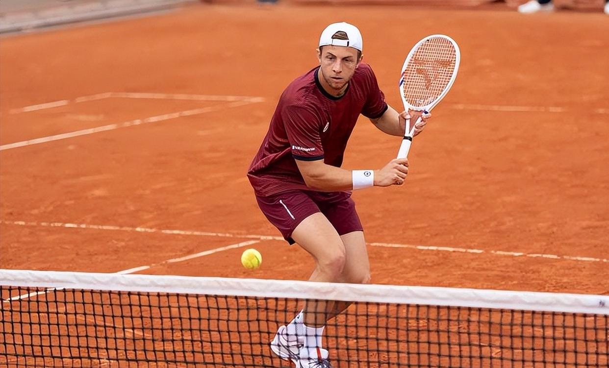 年终总决赛逆转法网，兹维列夫扛起全队