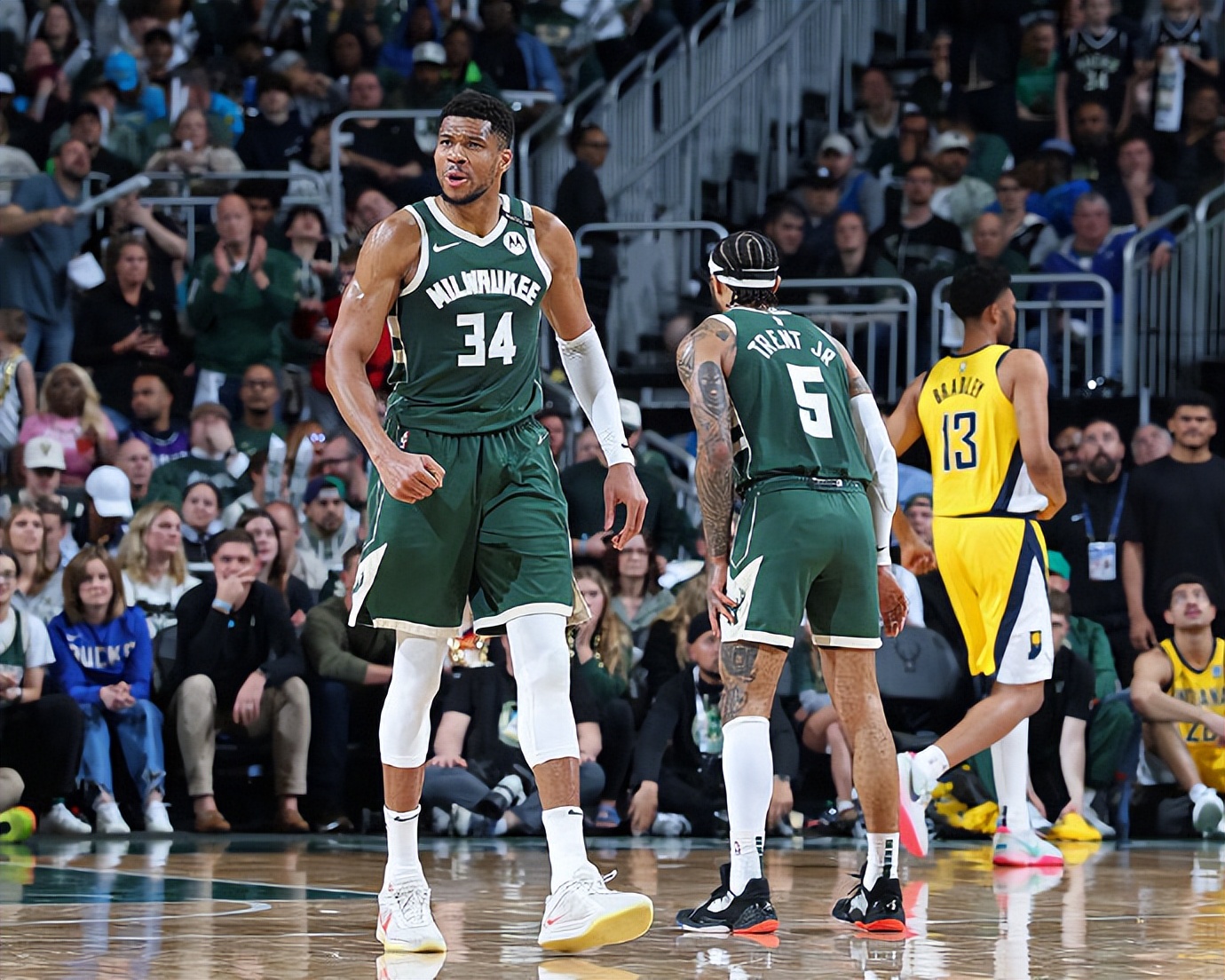 尼克斯险胜爵士,利拉德刷新纪录 尼克斯险胜爵士,利拉德刷新纪录