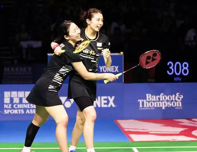 丹麦队险胜日本队，黄鸭组合扛起全队