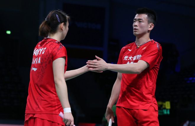 日本队轻取印度队,黄鸭组合点燃赛场 日本队轻取印度队,黄鸭组合点燃赛场