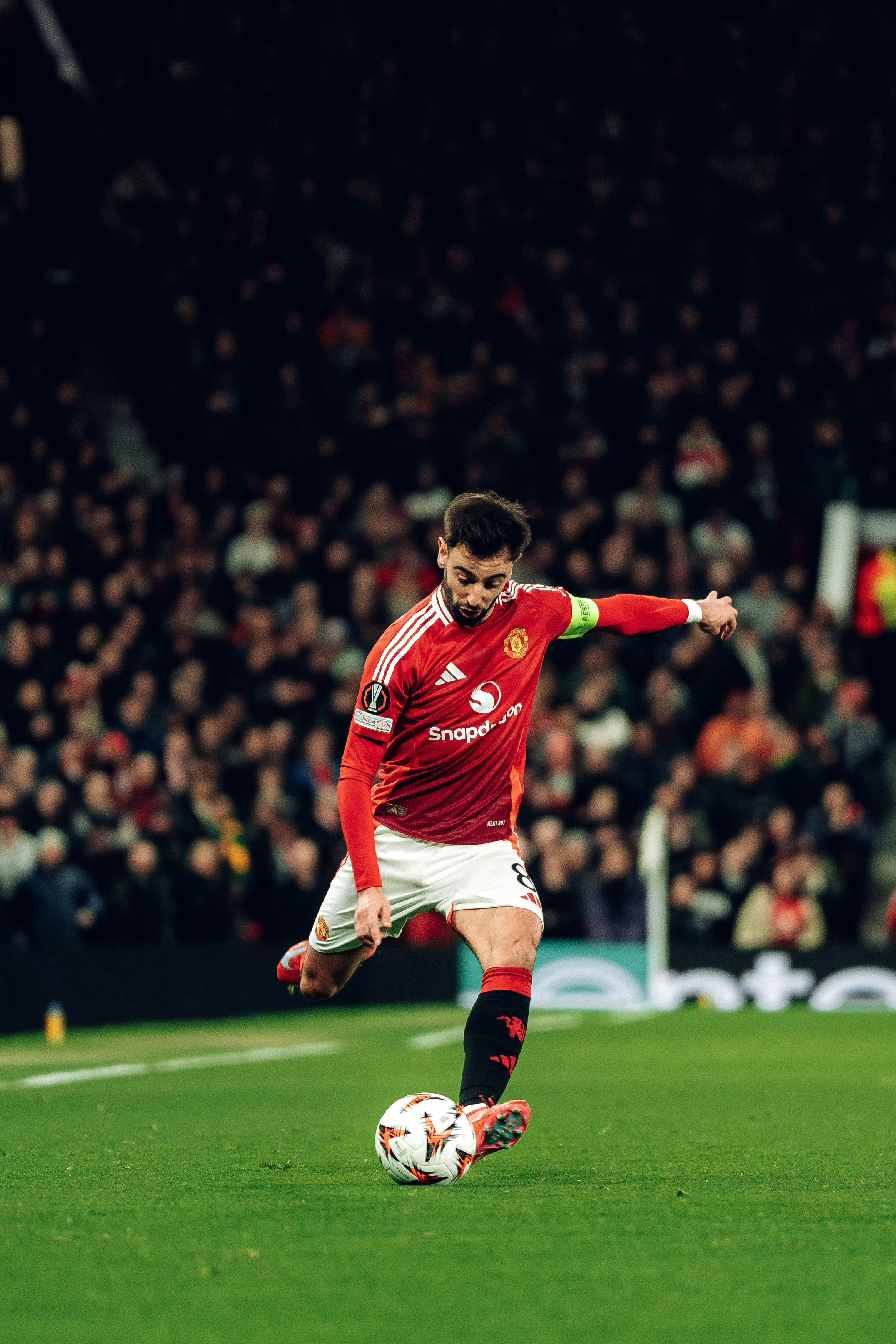 曼联绝杀日本，奥亚尔萨瓦尔刷新纪录