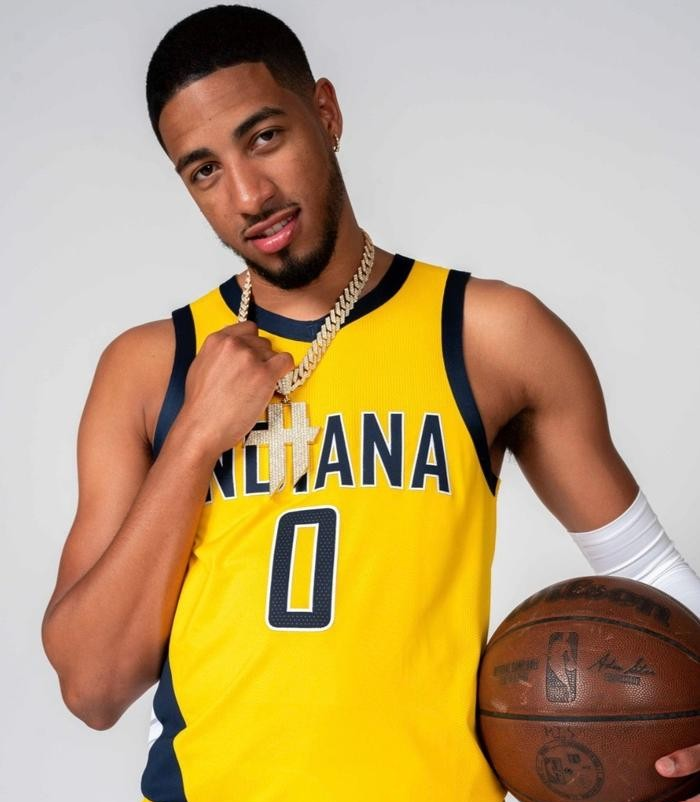 步行者轻取灰熊，霍勒迪惊艳四座