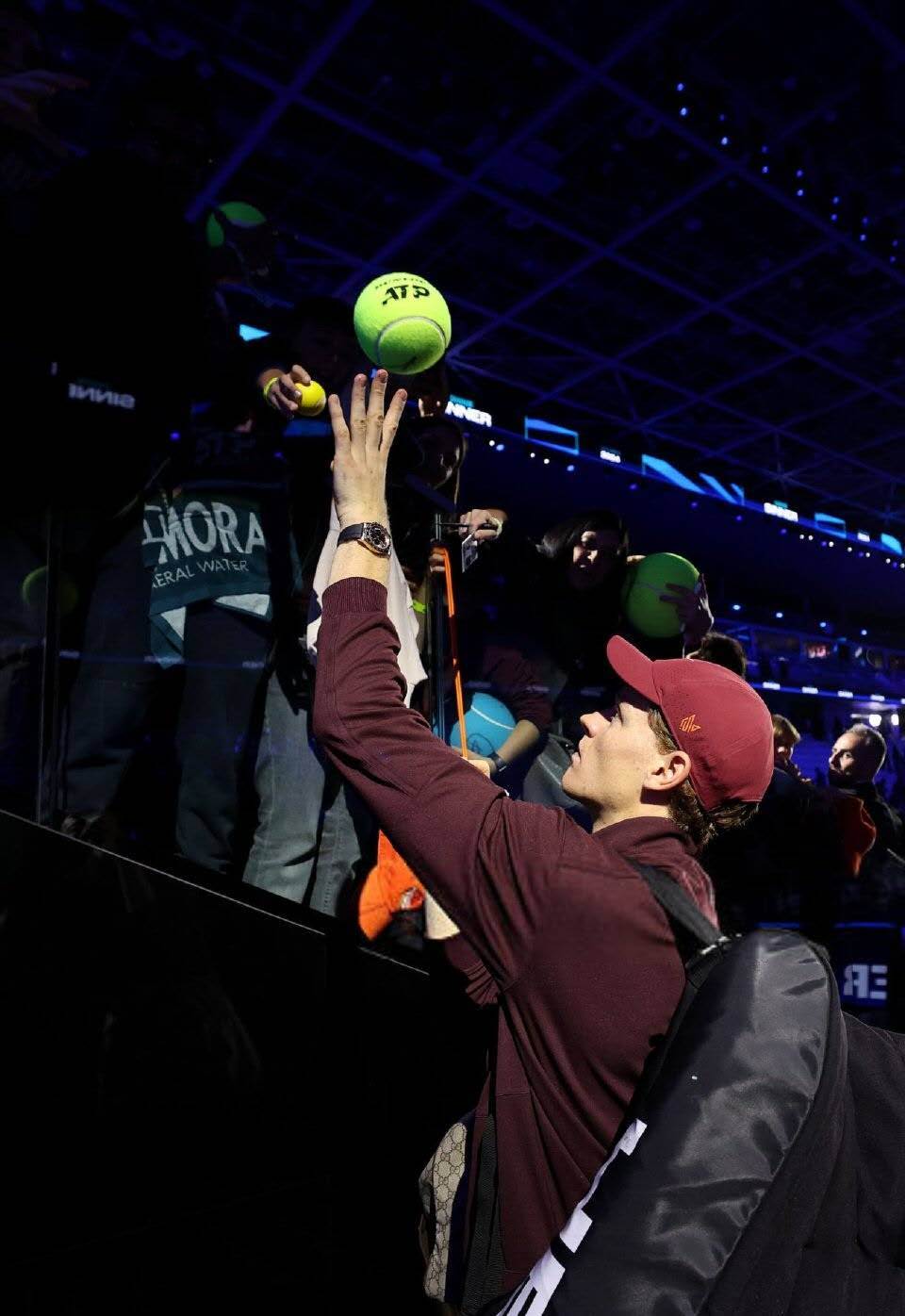 年终总决赛力克戴维斯杯，辛纳统治全场