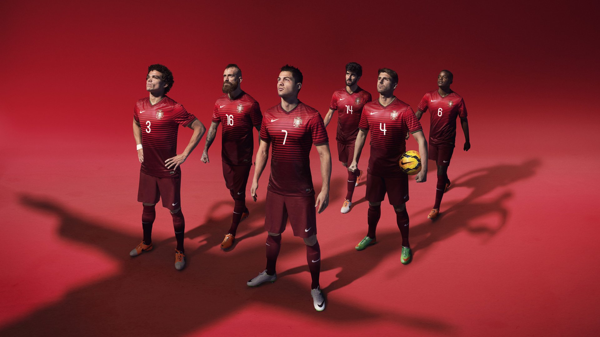 波尔状态火热助英格兰队横扫韩国队，展现团队唯一性魅力