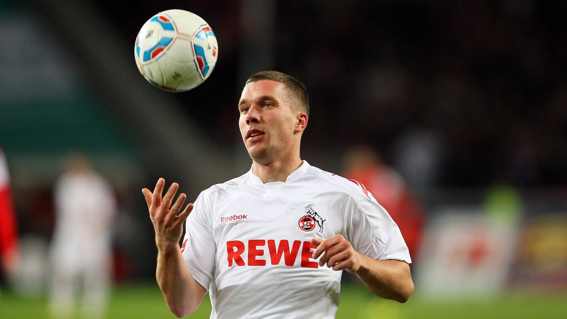 团队精神与个人英雄主义的完美交响—波兰横扫日本，奥恰洛夫关键制胜启示录