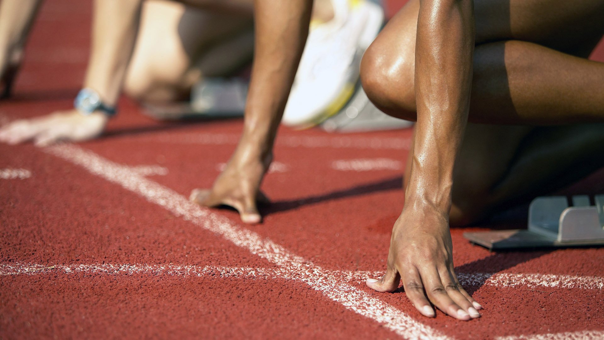 绿茵场上的国王与疆域之争，当西甲国家德比遇见篮球世界的封锁战